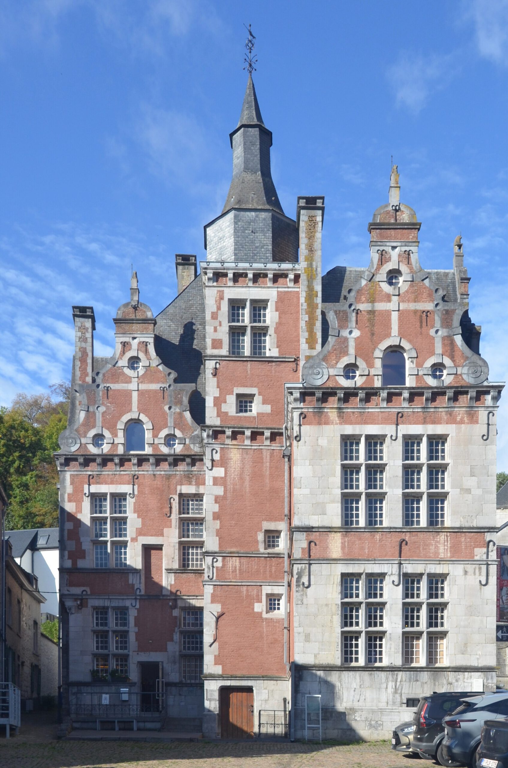 Maison espagnole in Bouvignes